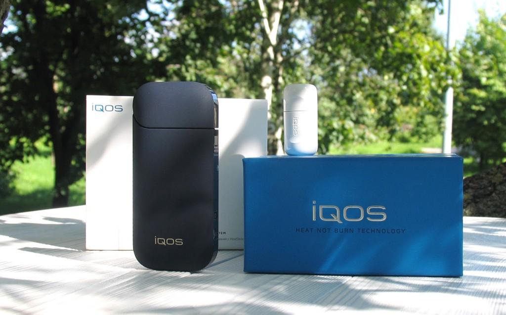 Iqos краснодар. IQOS 4. Айкос дио. Стики на айкос. Айкос голубой.